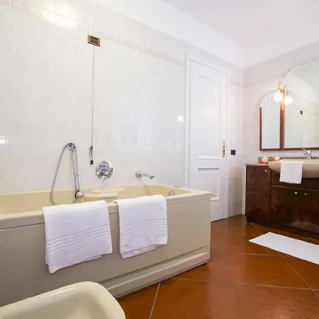Oliva Villa
