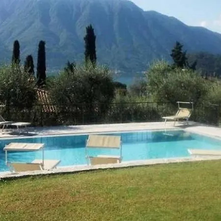 Oliva Villa Tremezzo