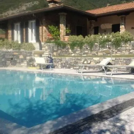 Oliva Villa Tremezzo
